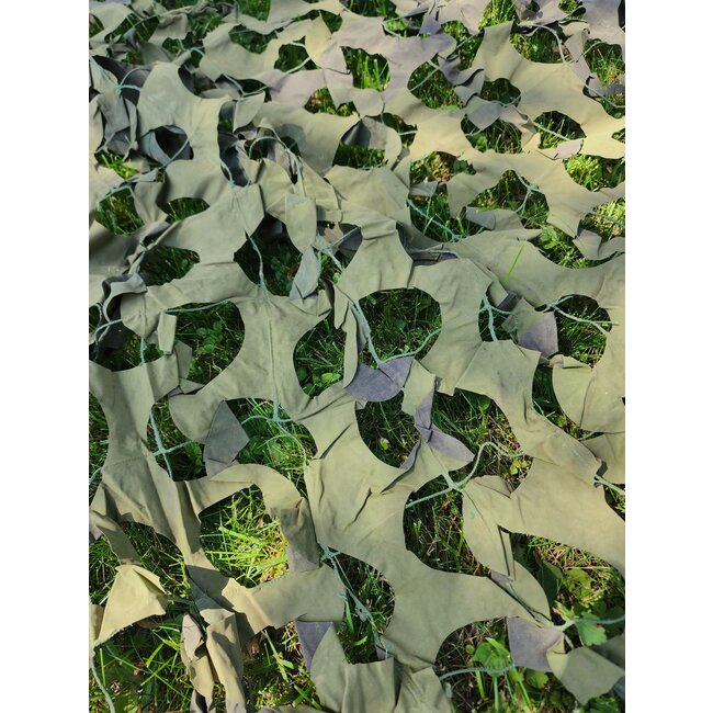 SURPLUS CAMO NET USED  22'X22'
