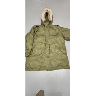 CANADIAN SURPLUS CANADIAN FORCES 1970s  EXTREME COLD WEATHER PARKA w/REAL FUR HOOD