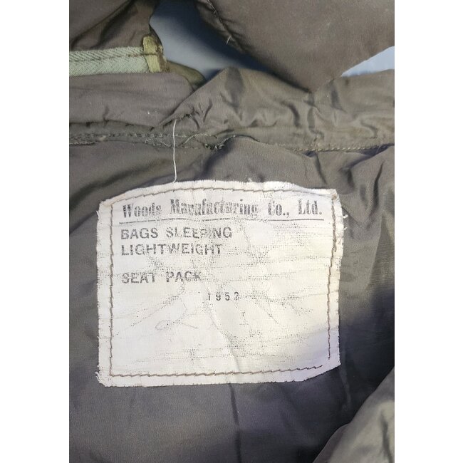 CANADIAN SURPLUS 1952  DOWN SLEEPING BAG - GREAT CONDITION