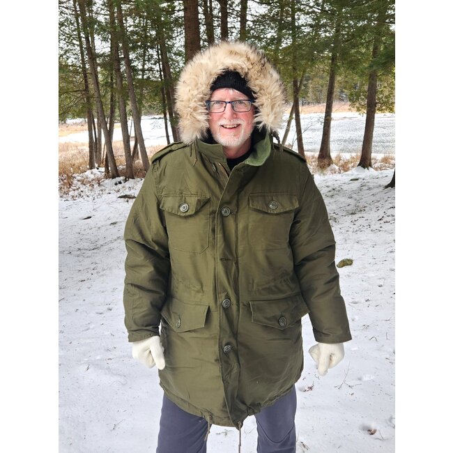 CANADIAN SURPLUS CANADIAN FORCES 1970s  EXTREME COLD WEATHER PARKA w/FAUX FUR HOOD