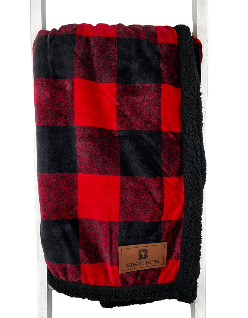 https://cdn.shoplightspeed.com/shops/627922/files/53169521/800x1024x1/towel-specialties-04064-woodland-plaid-blanket.jpg