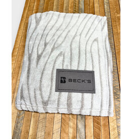 04438 Fox Hill Throw