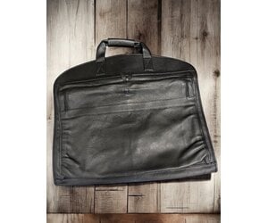 01977 Pebble Black Leather Garment Bag - Beck's Country Store