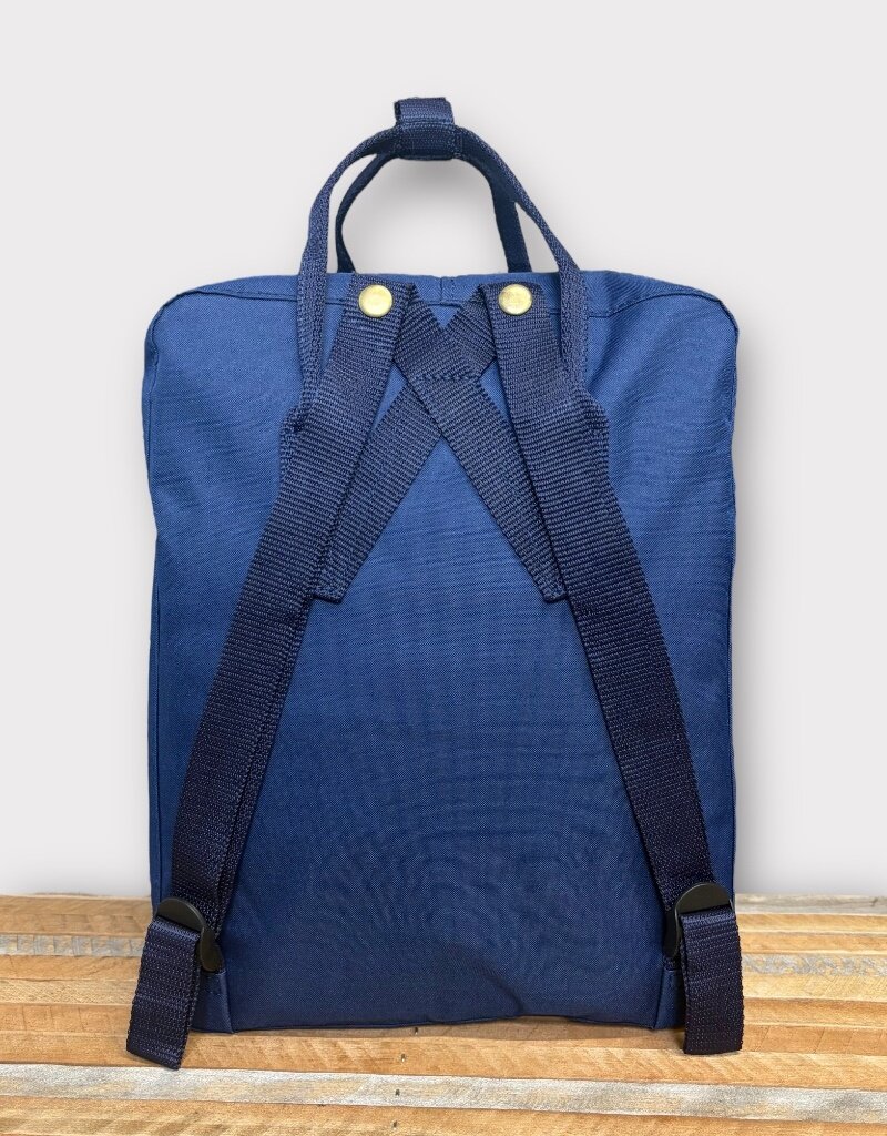 enza 04083 Enza Modern Backpack