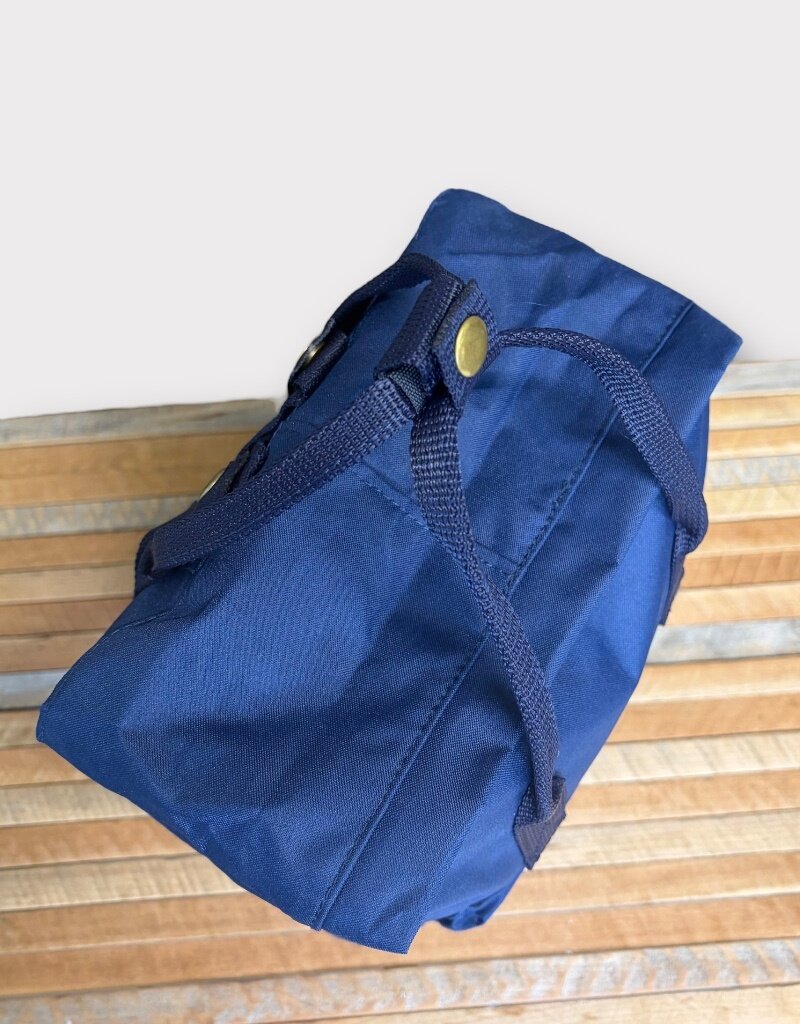 enza 04083 Enza Modern Backpack