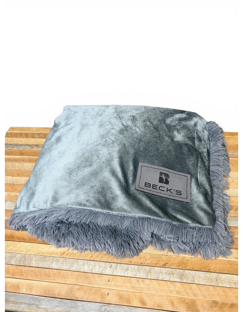 Towel Specialties 04067 Graystoke Shaggy Blanket w/ faux Patch