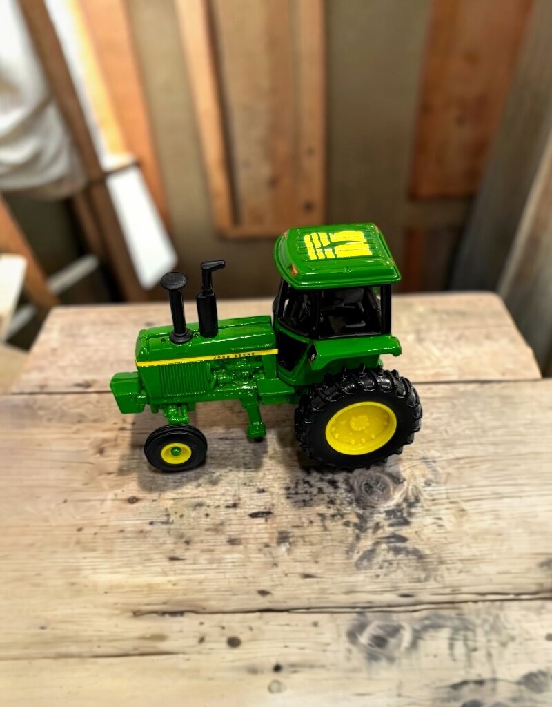 John Deere 05099 John Deere Soundgard Tractor