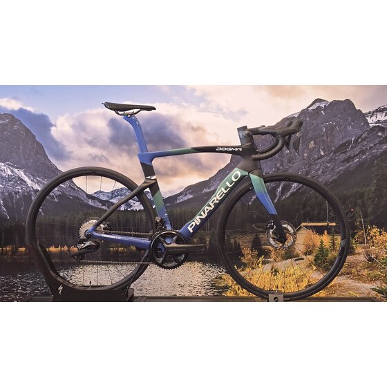 pinarello-dogma-f-nebula-green