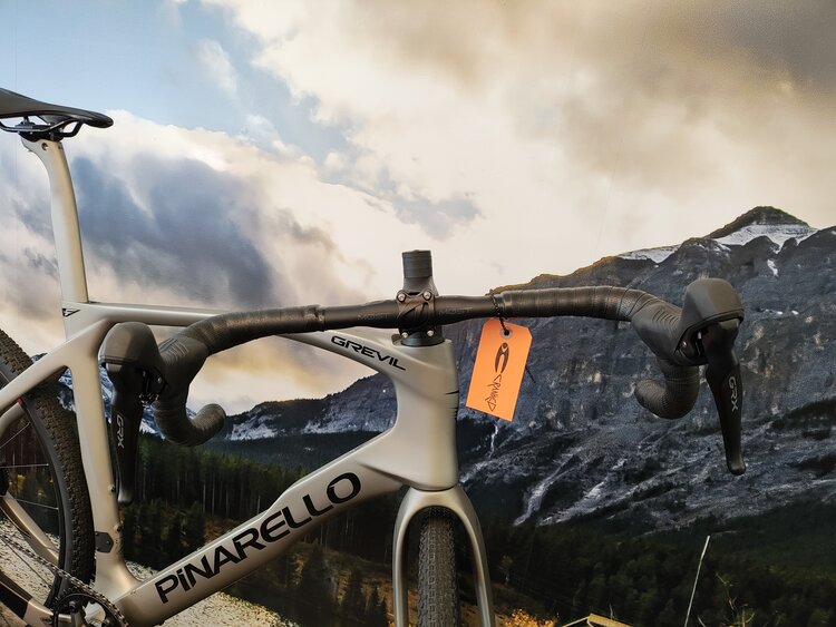 Pinarello F5 Grevil GRX