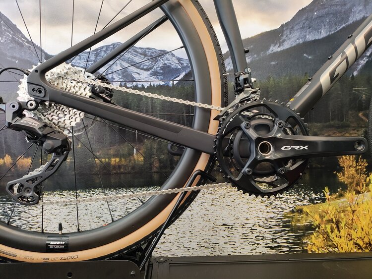 Giant Revolt Advance 0 Carbon Large