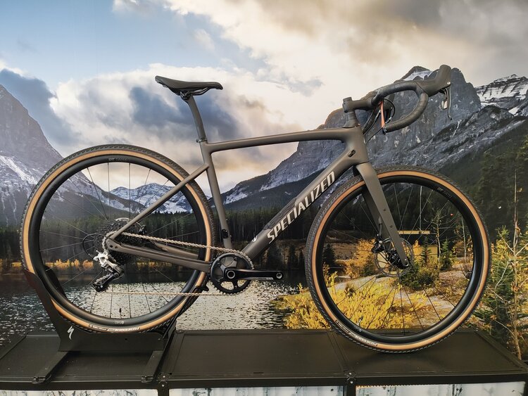 Specialized Diverge Comp Carbon (Gun Metal/White/Chrome) - 56