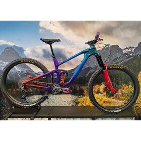 Giant Reign Advanced Rainbow Sprayed Custom Build, Large