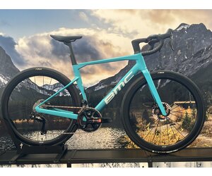 bmc-roadmachine-01-two.jpg