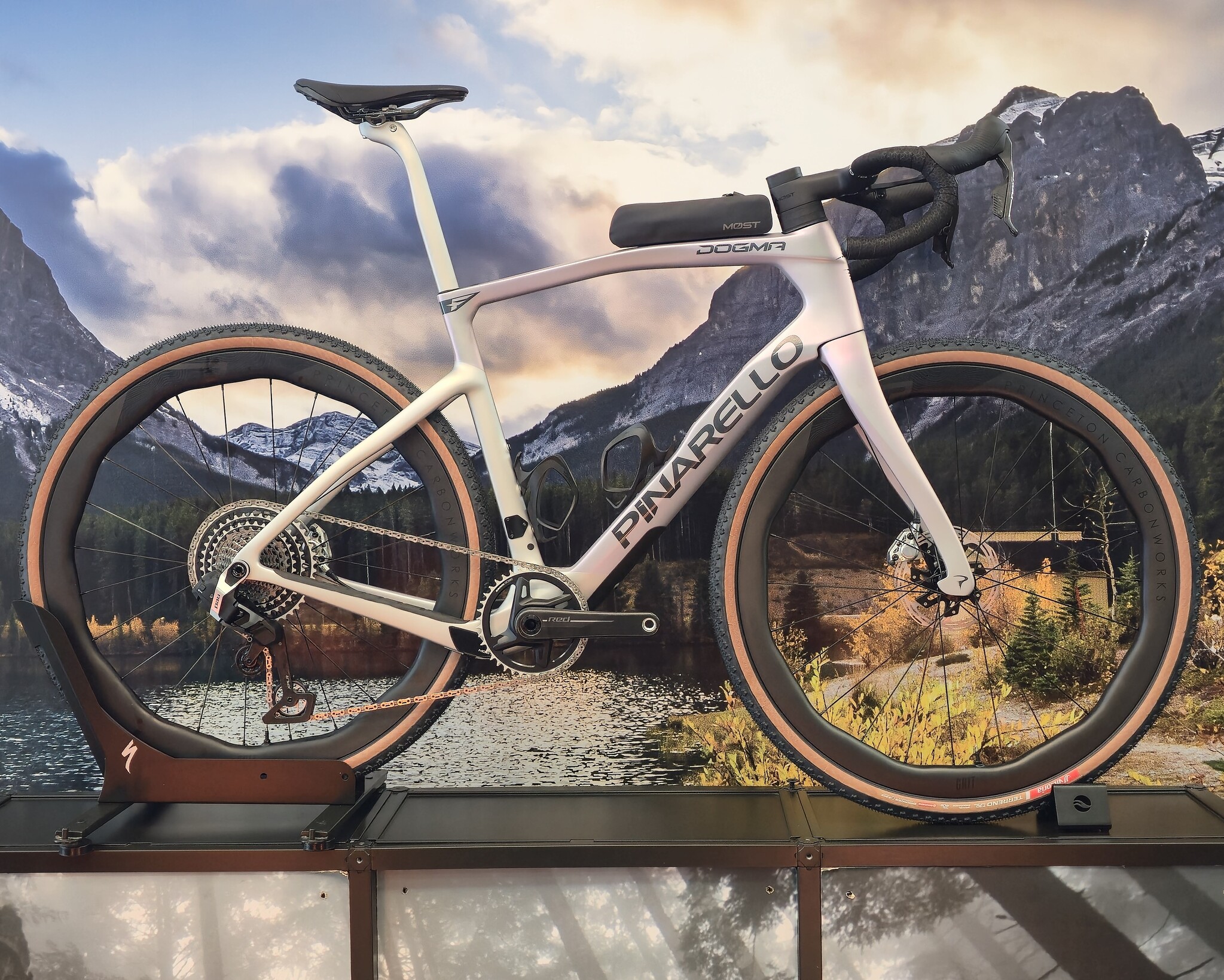 Pinarello Dogma GR 54.5 - Interstellar Grey Matt - Cranked Online