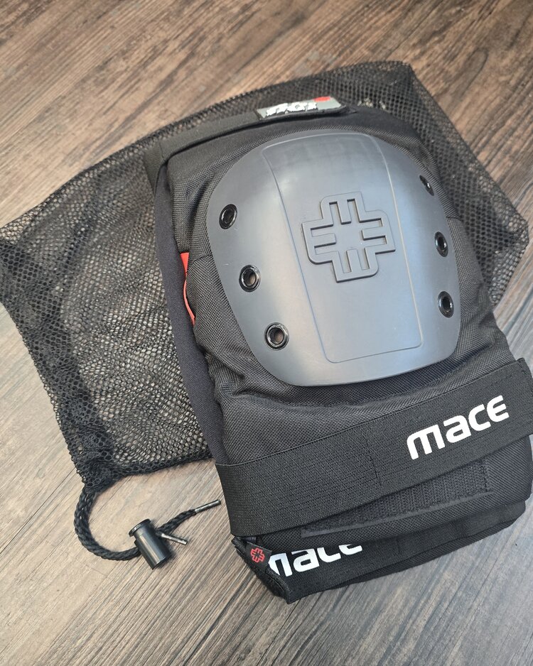 Mace Dirtjump Knees XL