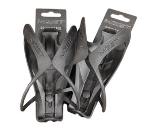 TRAP INJECTED CARBON BOTTLE CAGE - BLACK 74MM LRG - Cranked Online