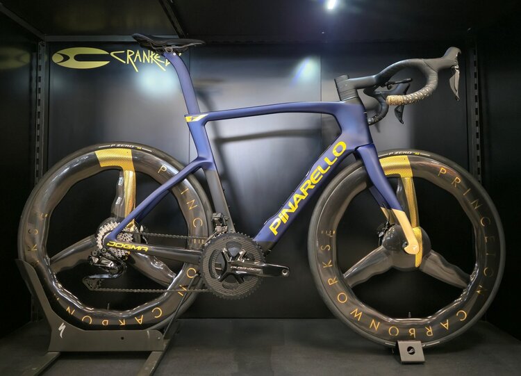 Pinarello 2026 Dogma F Disk Team Pinarello Q36.5 57.5 - Dura-Ace Di2, Princeton MACH 7580 TSV2