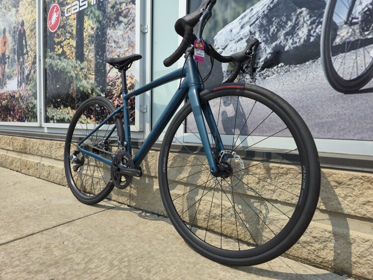Specialized 2023 Allez E5 Disc Sport Satin Tropical Teal/Teal Tint/Arctic Blue 49 USED