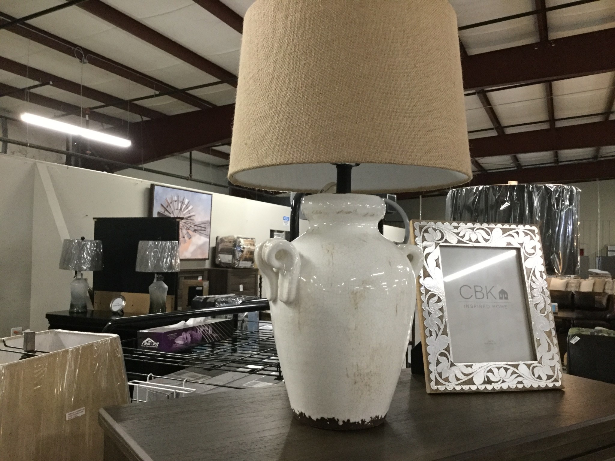 emelda table lamp