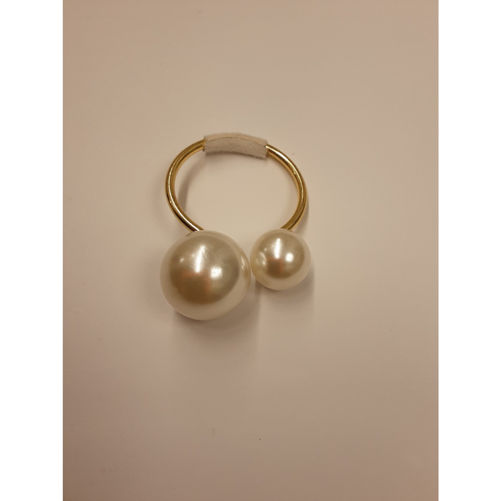 2 Pearls Gold Napkin Ring