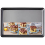 OXO GG NON-STICK PRO CAKE PAN - 9'' x 13'' - The Westview Shop