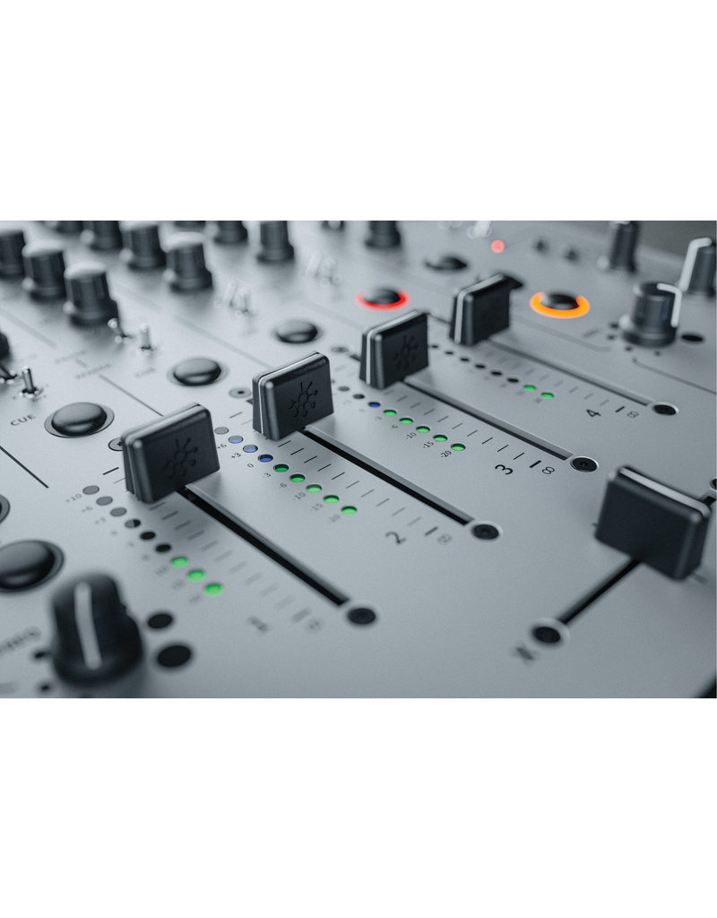 Allen & Heath Xone: 96 Analogue DJ Mixer with Audio Interface: Allen & Heath