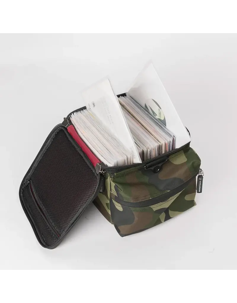 Magma 45 Record Bag 100: CAMO: Holds up to 100 x 7-inch Records (MGA43019)