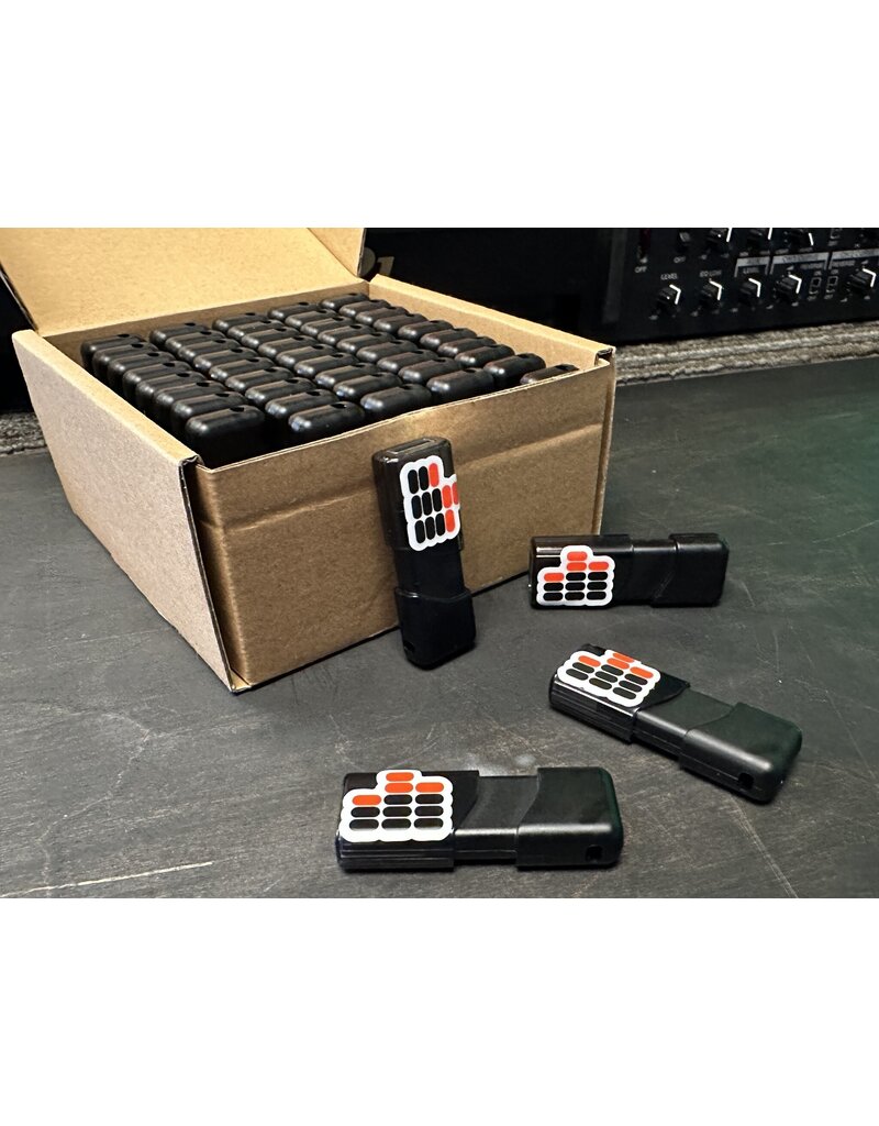 Mile High DJ Supply Mile High DJ Supply Scratch Trainer Volume 3: Movie Sounds and Scratch Trainer Beats on a 32GB USB