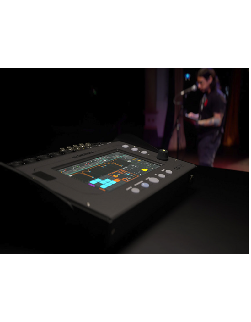Allen & Heath Allen & Heath CQ-12T 10-channel Digital Mixer