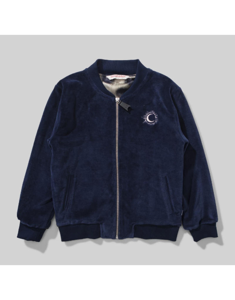 jacket with circle zipper