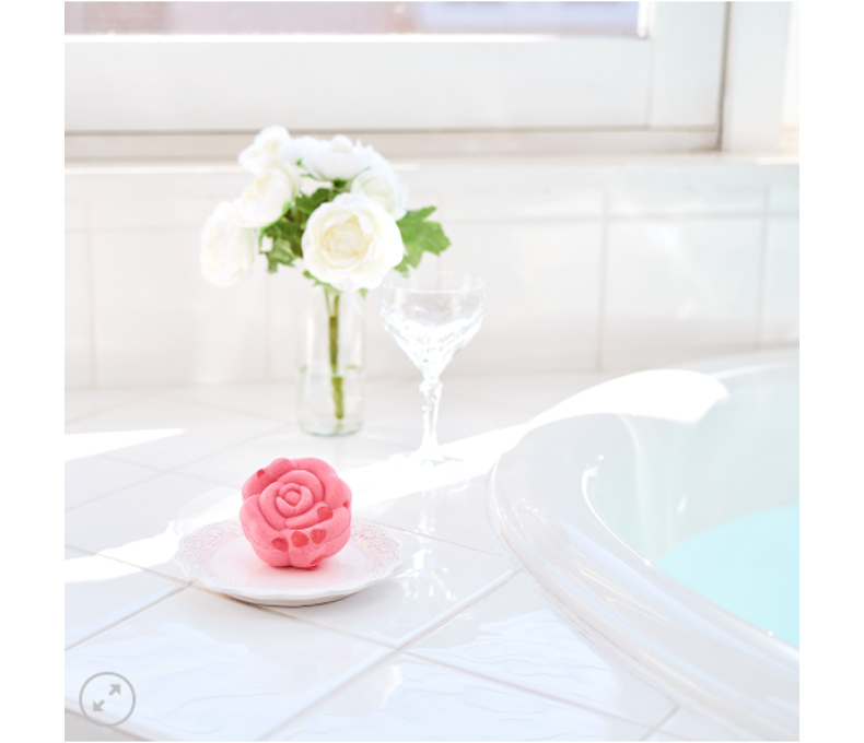 Petal in the Bath Fizz
