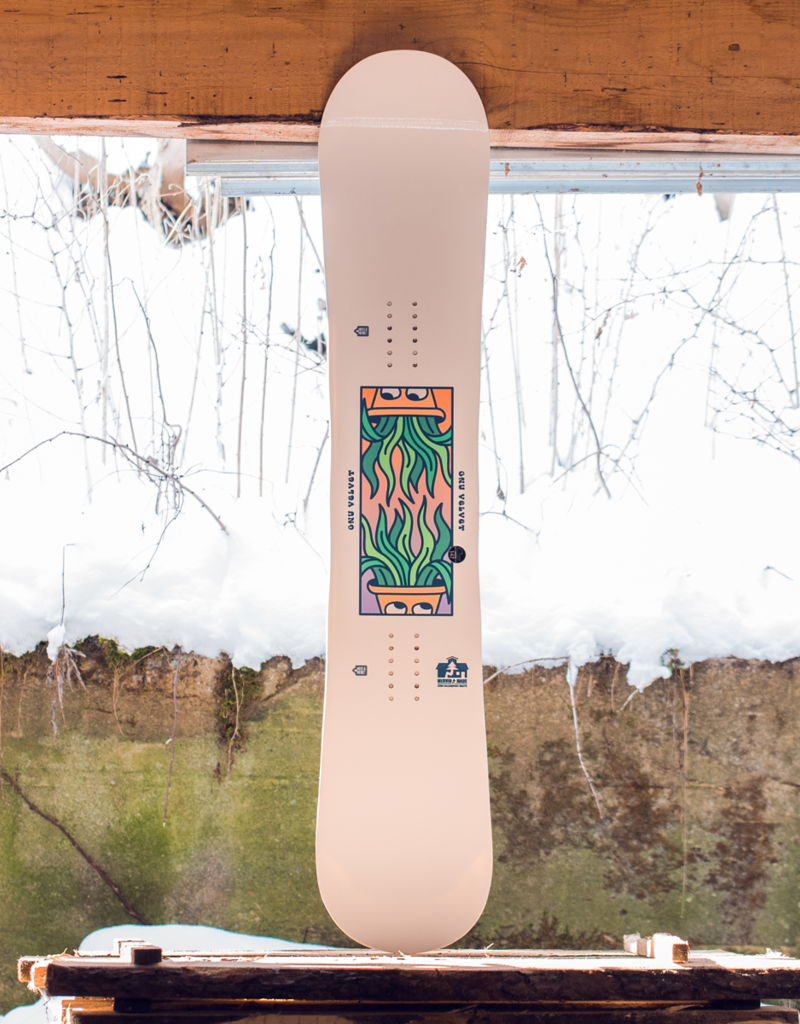 Gnu Velvet Snowboard