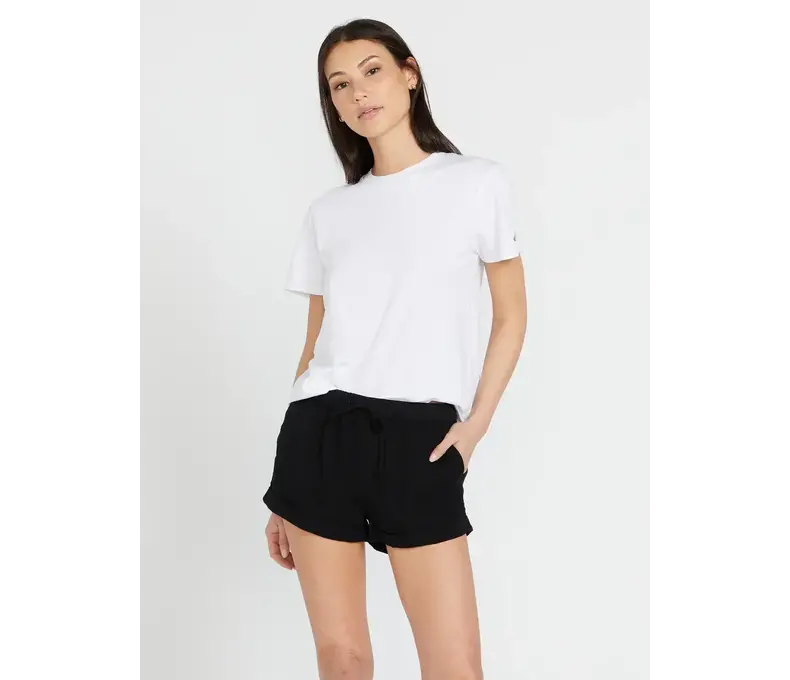 Sunday Strut Short