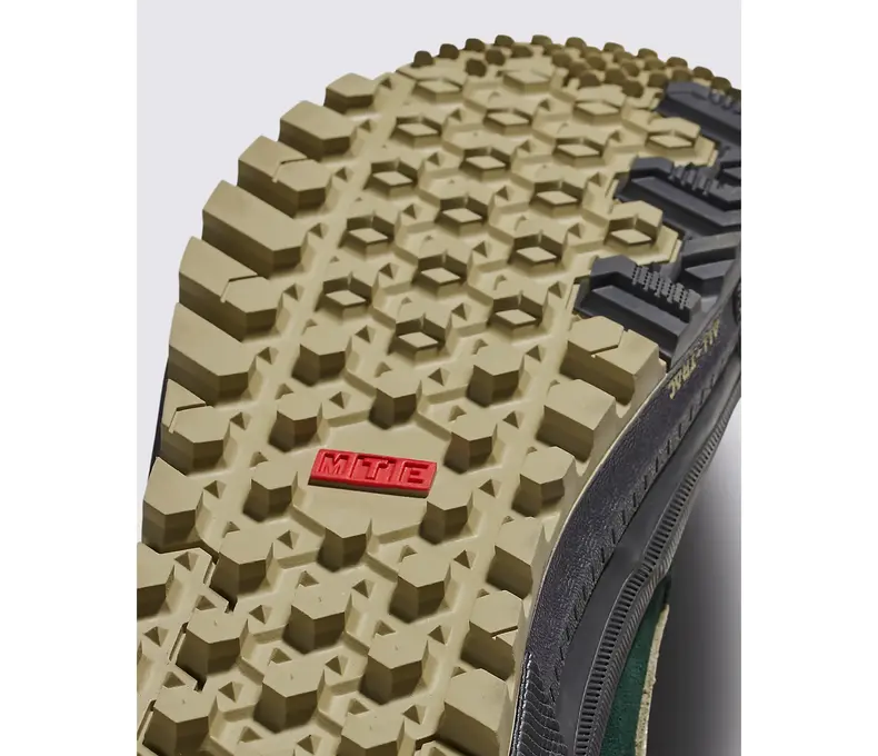 Sk8-Hi Gore-Tex MTE
