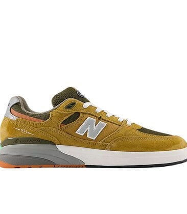 Numeric Andrew Reynolds 933