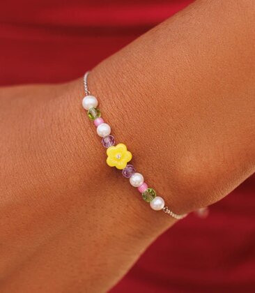 Resin Flower and Mixed Seed Bead Slider Bracelet