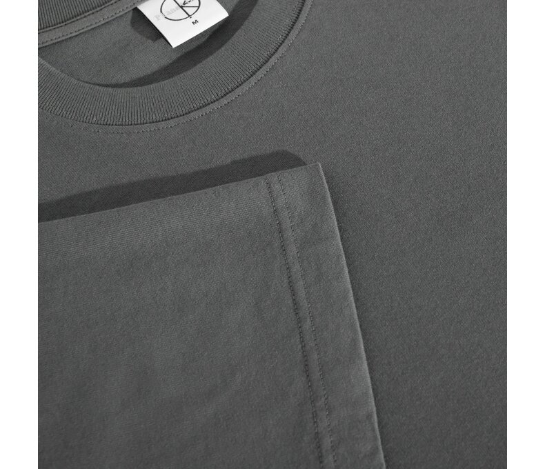 Tee | Noise