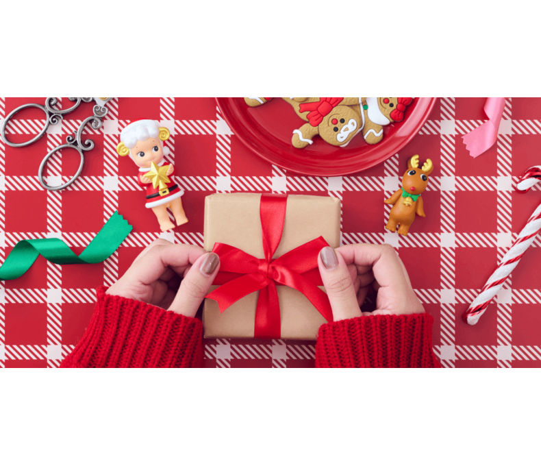 Sonny Angel Santa's Little Helper