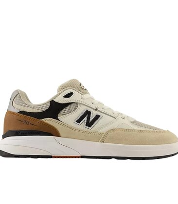 Numeric Andrew Reynolds 933