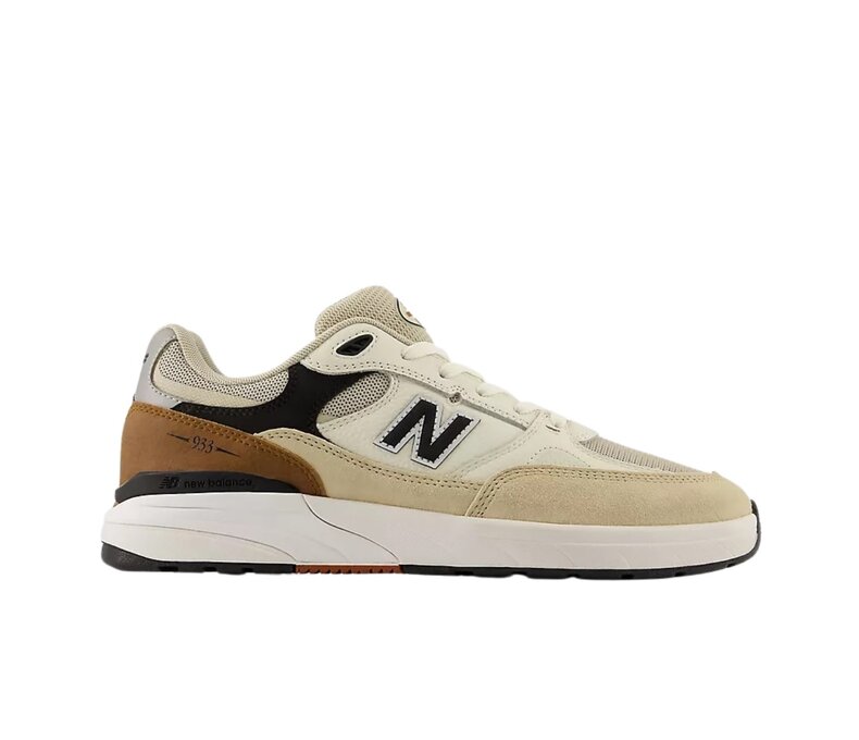 Numeric Andrew Reynolds 933