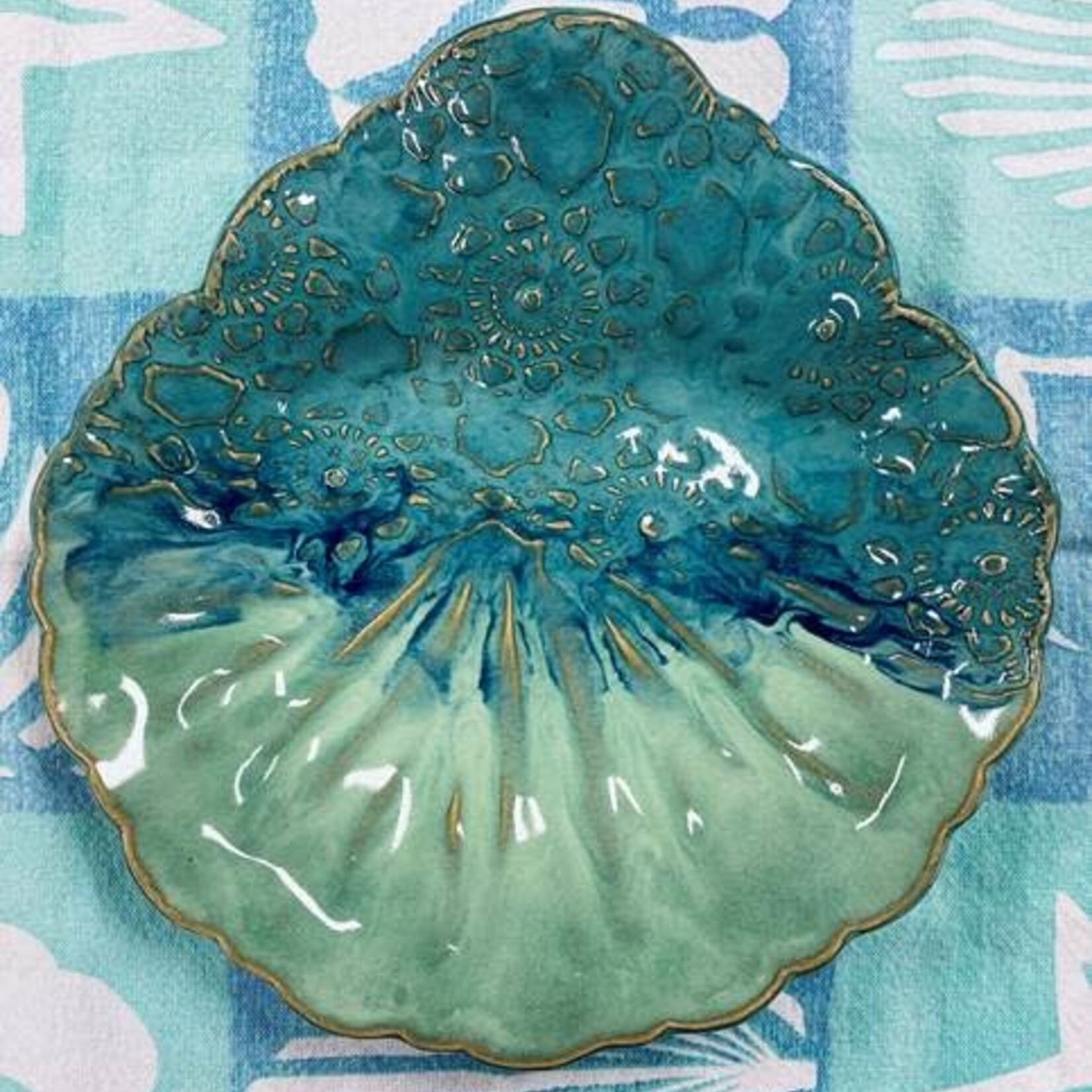 Clarkware Pottery SHELL SHALLOW BOWL , blue or Elegant lace, (CLARK)