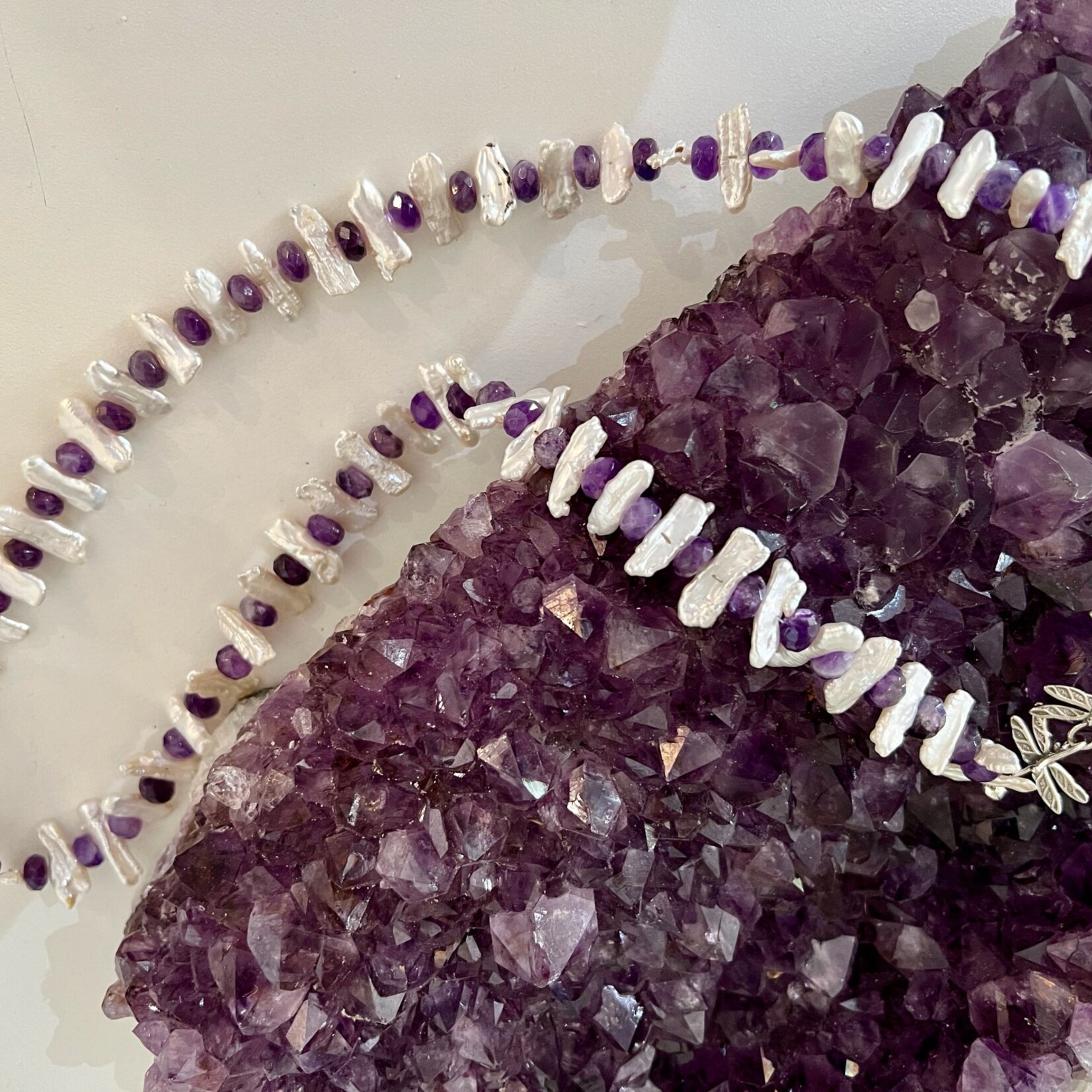 Rare Finds Necklace,White Biwa Fresh Water Pearls w/faceted amethyst rondelle spacers, 26", RARE