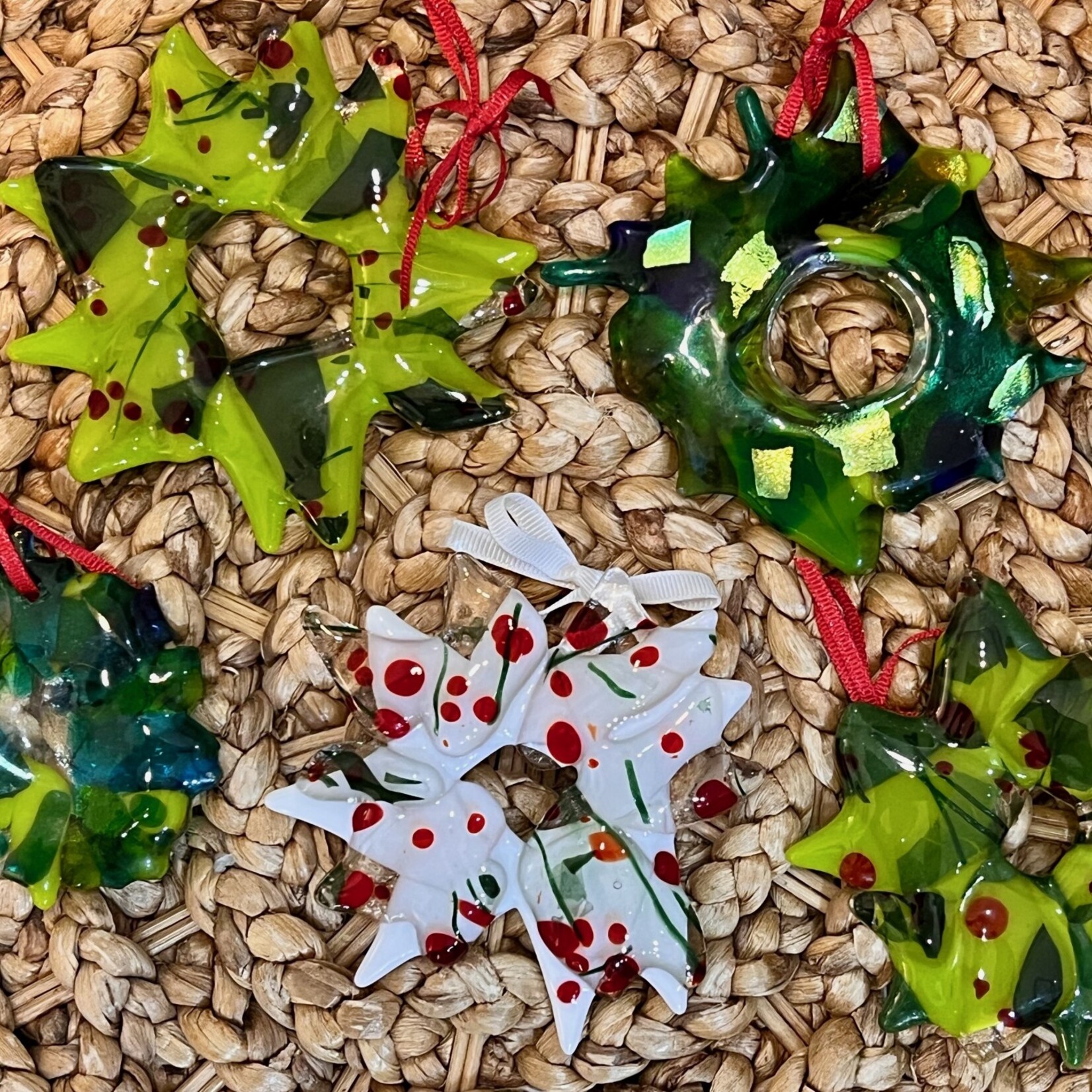 Lois Brezinski Artworks Ornament, Wreath, Fused Glass, LOIS