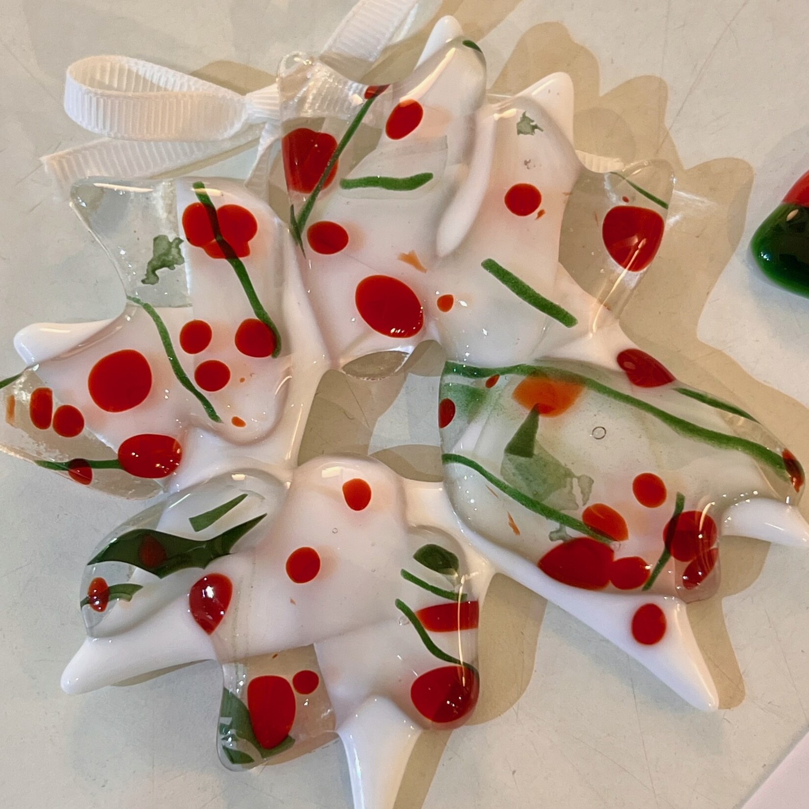 Lois Brezinski Artworks Ornament, Wreath, Fused Glass, LOIS