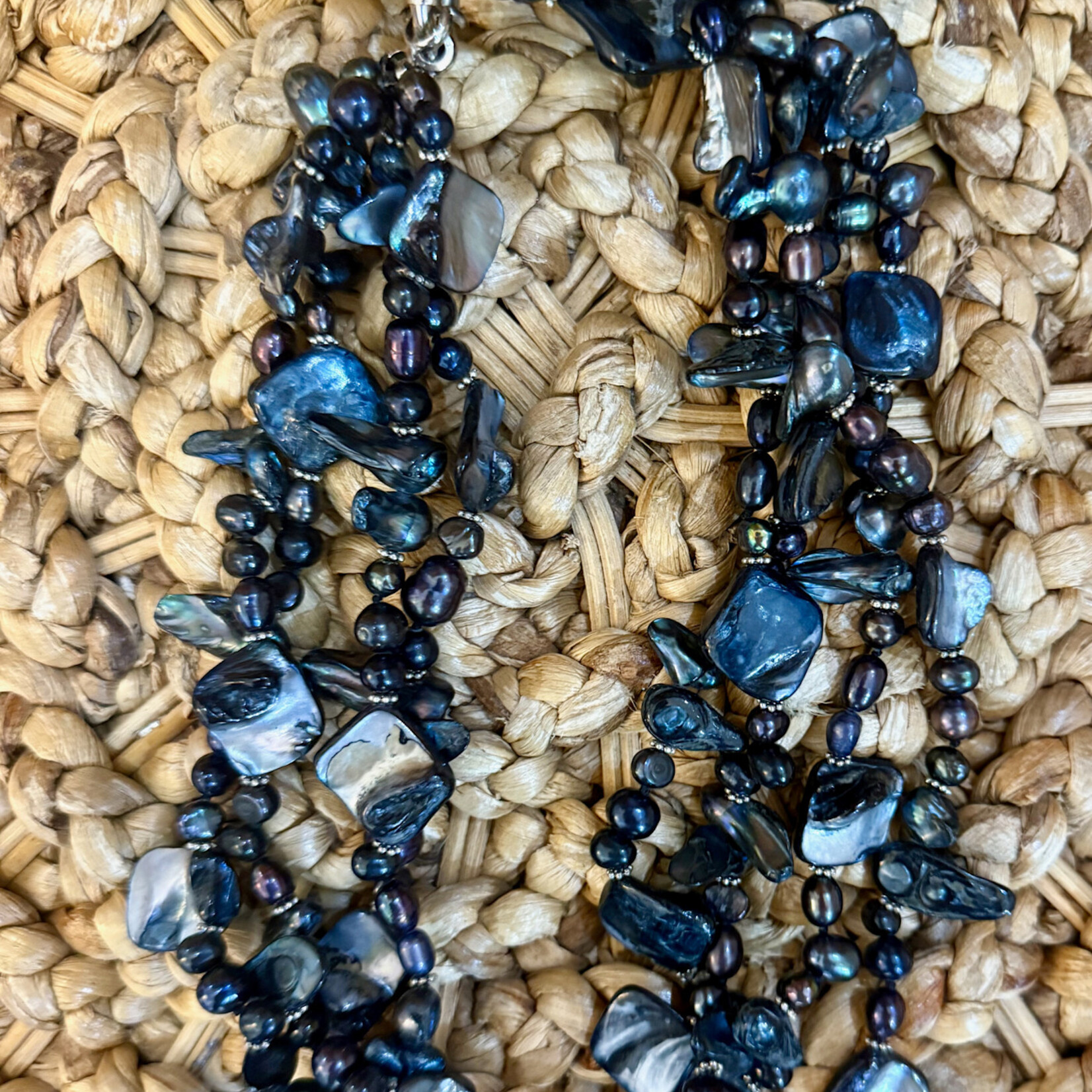Rare Finds NECKLACE, deep slate blue  fresh water pearls w/abalone, sterling, 4 strand , 16", RARE