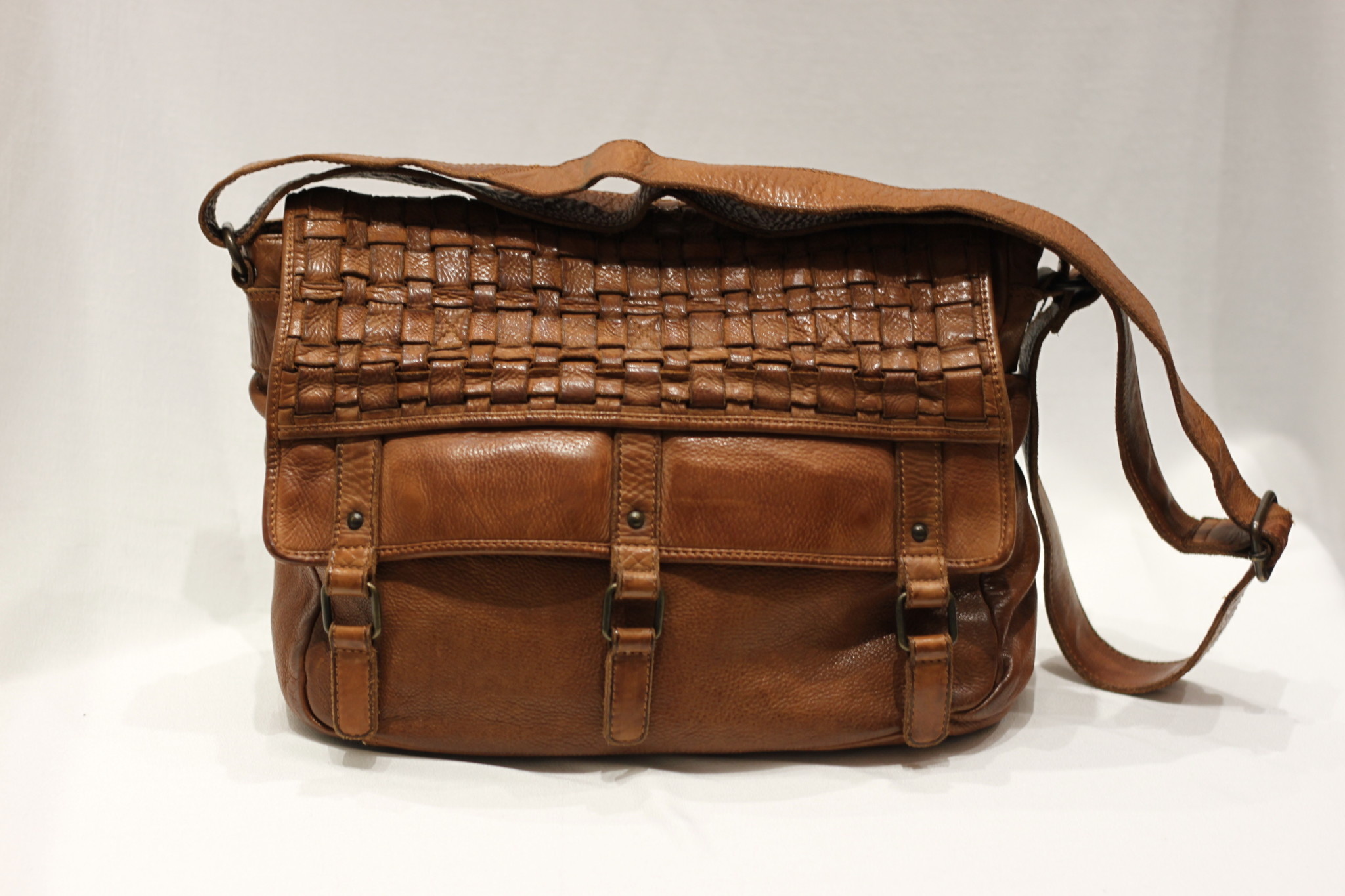 weave crossbody bag