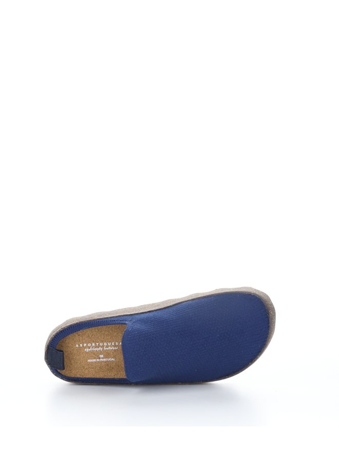 Stretch slip-on CLOG