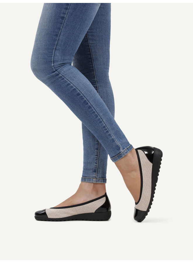 Cap toe Ballerina 22103