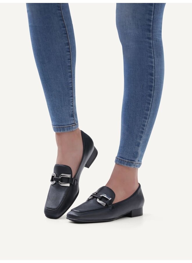 Buckle Loafer 24201