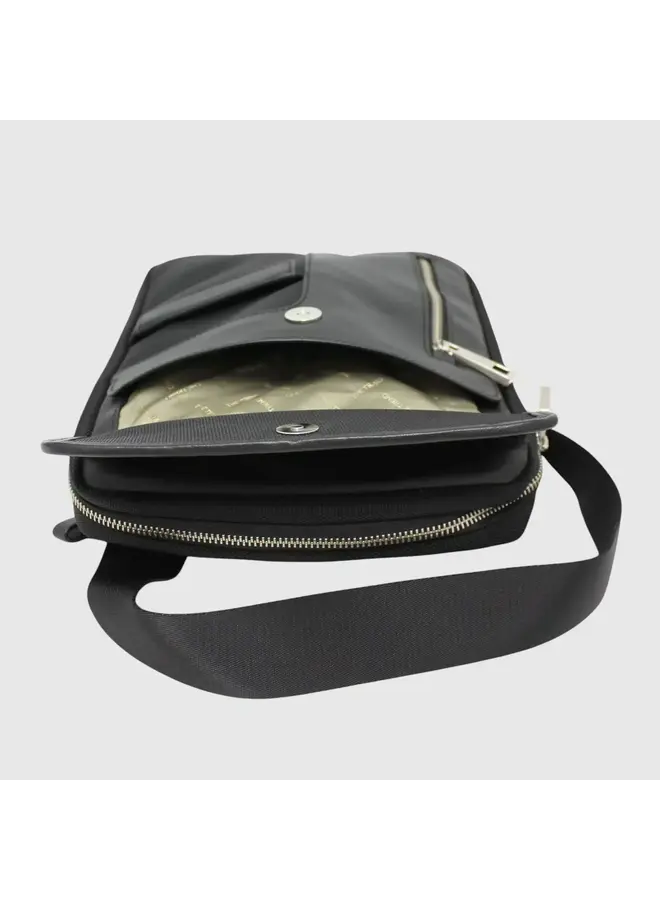 Midsize Utility Cross-Over 1252373